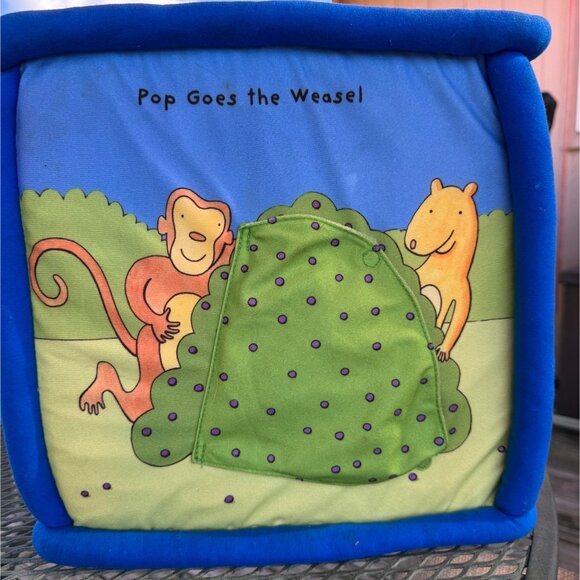 Small World Toys Together Tunes Interactive Musical Sensory Cube - Picture 5 of 11